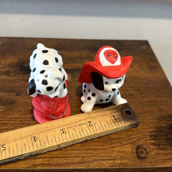Adorable Dalmatian firefighter puppies, salt, and pepper shakers red white black - Picture 9 of 10